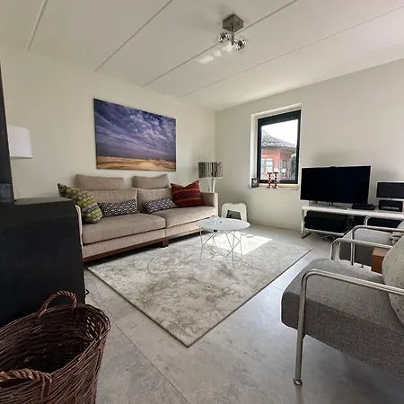 Duynopgangh 5 * Julianadorp